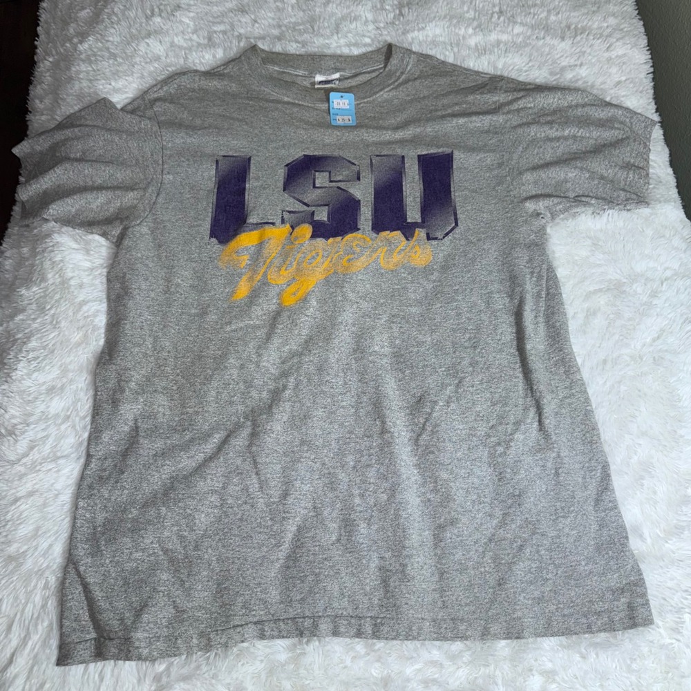 MVP Corp LSU Tigers T-Shirt Mens XL Gray Excellent Vintage Style Graphic‎ Tee